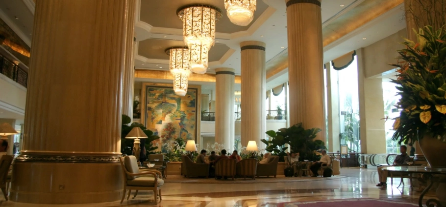 Overnight Hotel Stay in London for 2-8