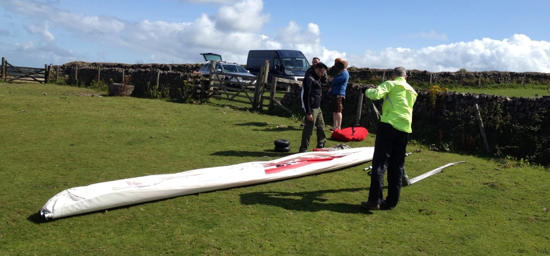 The Ultimate Hang Gliding Experience in Devon Experience Days Vouchers